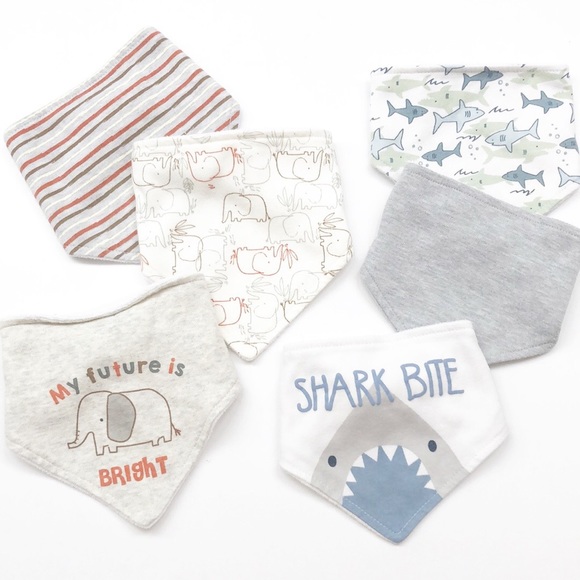 Modern Baby Other - Modern Baby baby bandana bibs (6 ct)
